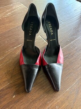 ESCADA Vintage Shoes Pump Heels 38 (8) Red Black Leather Block Spectator